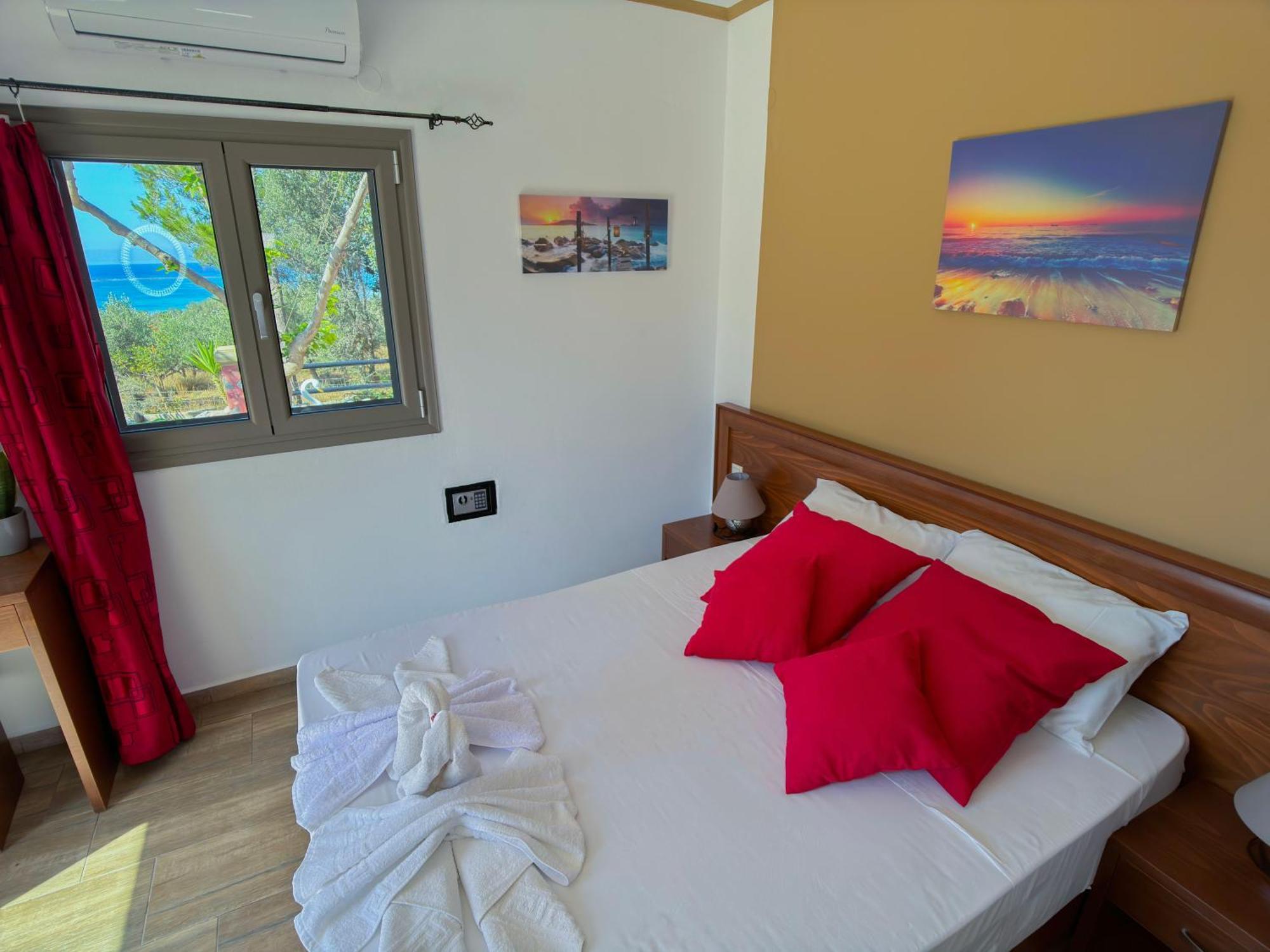 Beautiful Life Rooms With Sea View - Next To Elafonisi Beach Екстер'єр фото